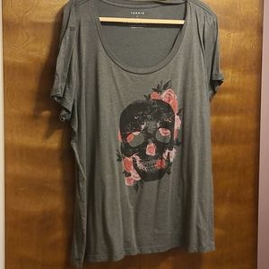 Skull rose t-shirt
